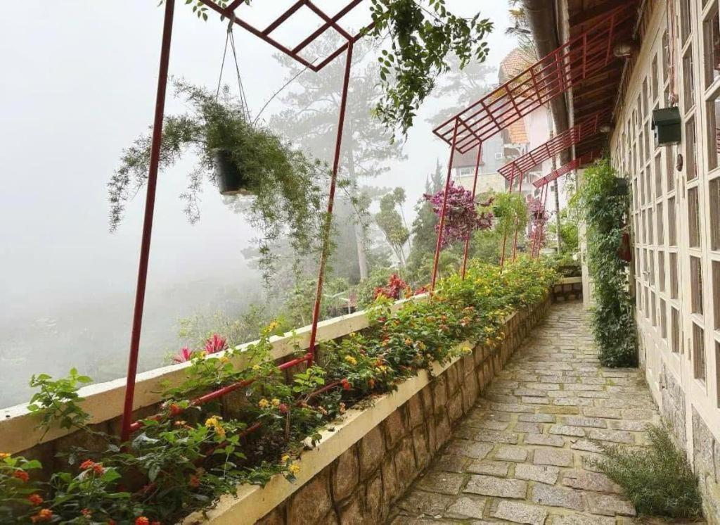 Dalat Old Market Town Exteriör bild